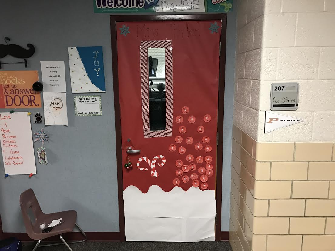 PTO Student Council Christmas Door Decorations 14